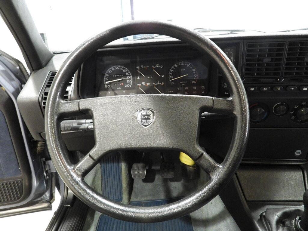 Lancia Thema Berlina 2.0 Turbo IE