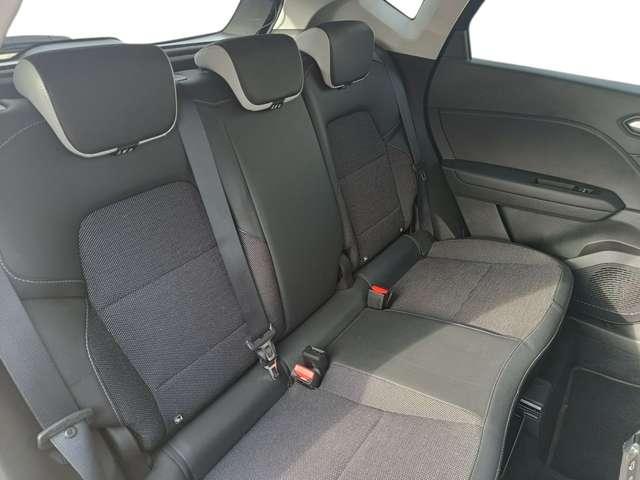 Renault Captur 1.6 E-Tech hybrid Techno Fast Track 145cv auto