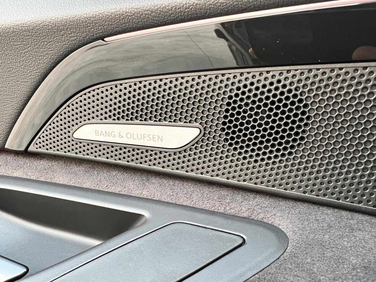 Audi Q5 SPB TDI 150 kW mHEV+ S tronic quattro line edition