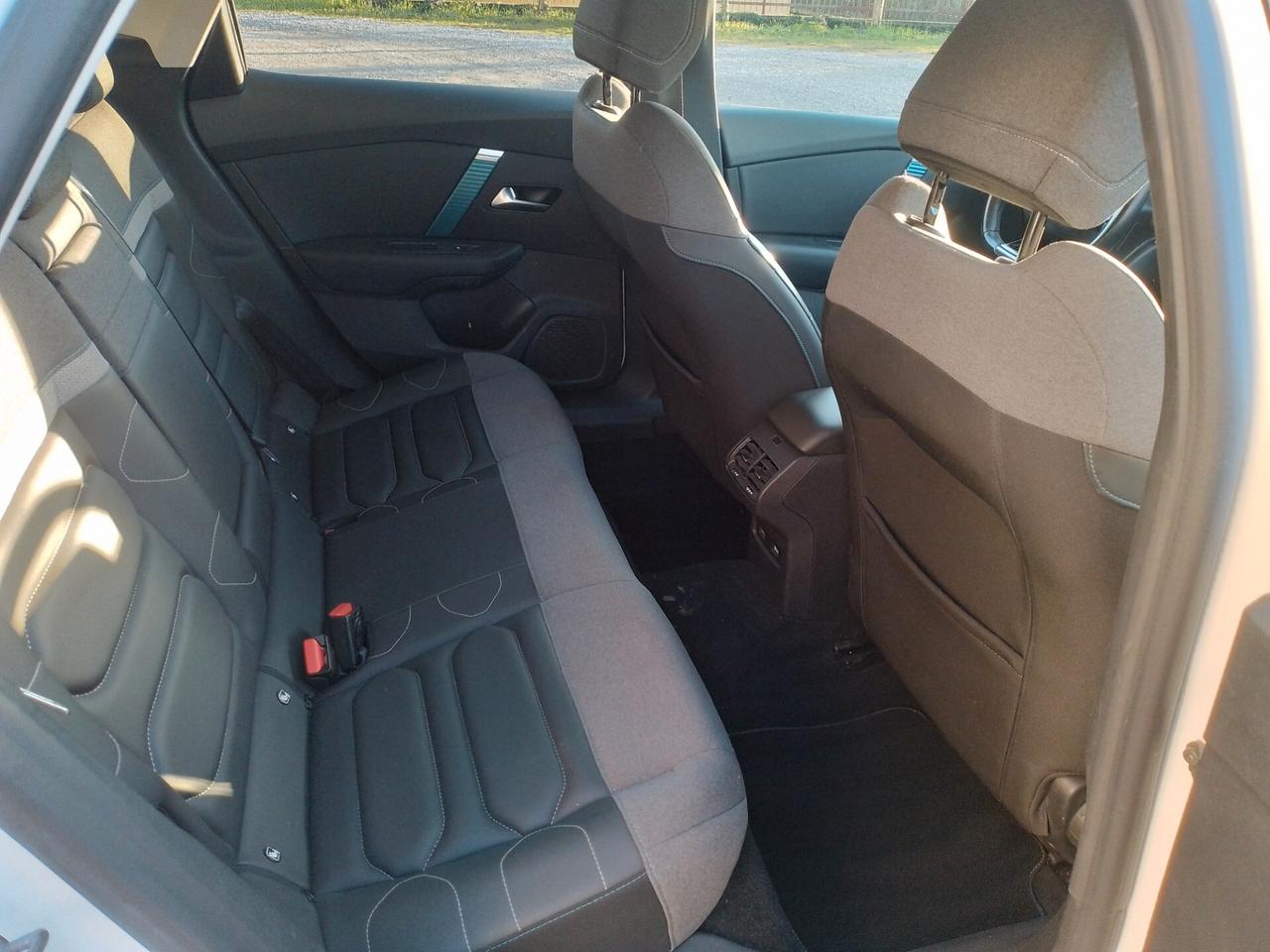 Citroen C4 E-C4 Elettrica 136 CV Shine