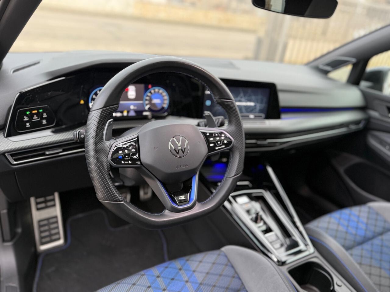 Volkswagen Golf 2.0 TSI R DSG 4Motion