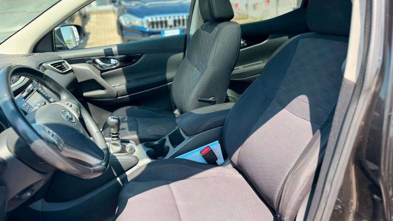 Nissan Qashqai 1.2 BENZINA 2017 NEOP.