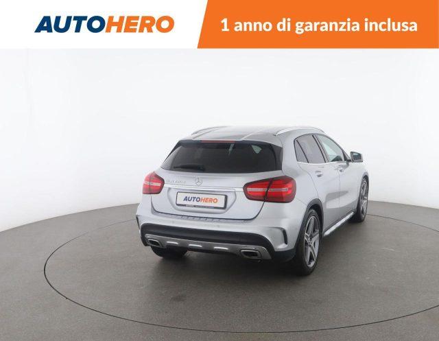 MERCEDES-BENZ GLA 220 d Automatic Premium