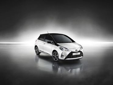 TOYOTA Yaris 1.5 Hybrid 5 porte Y20 Bitone