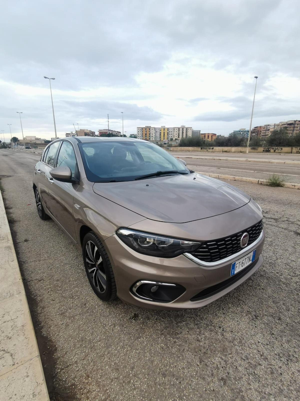 Fiat Tipo 1.3 Mjt 5P. Lounge NEOPATENTATI