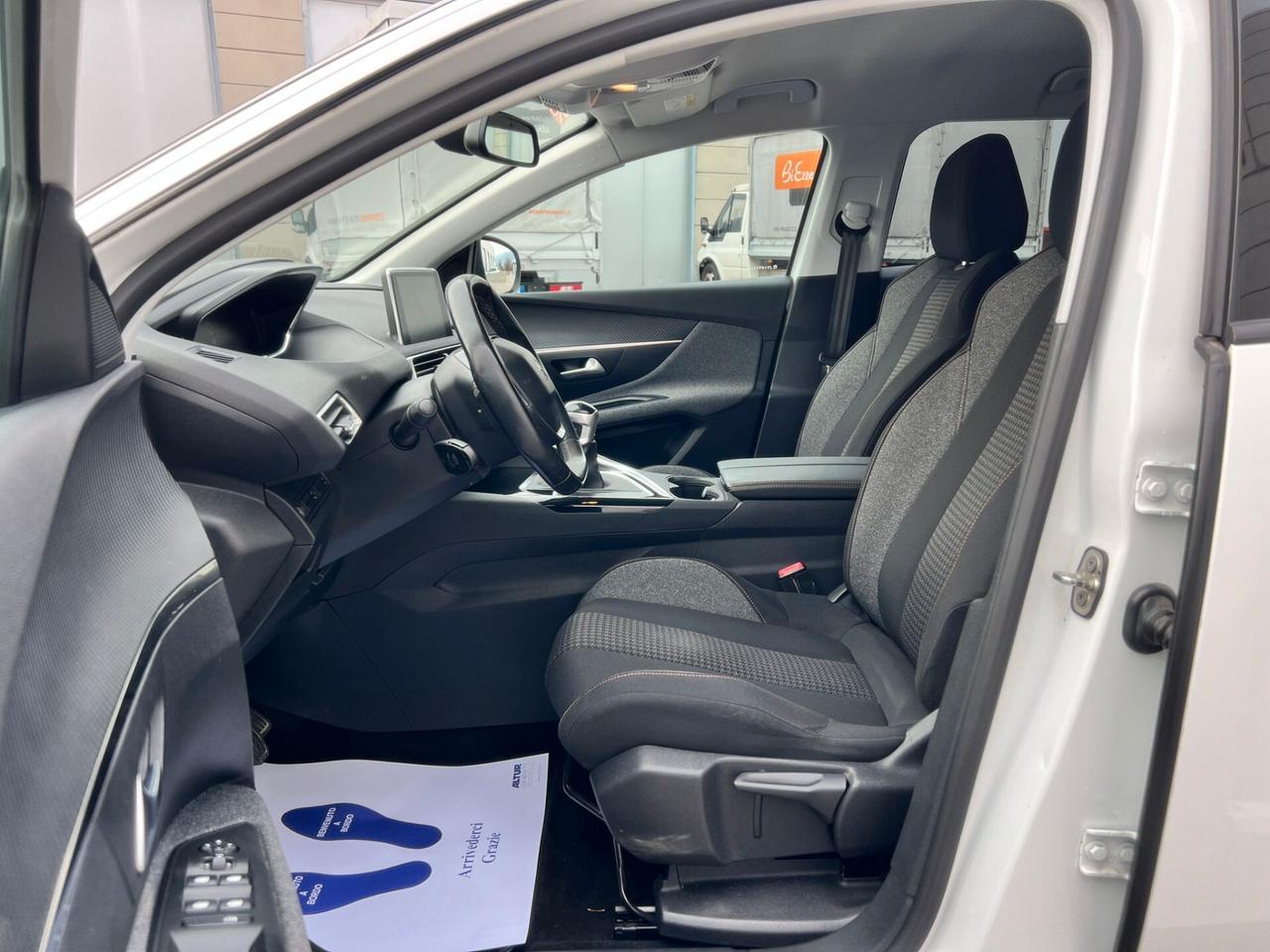 Peugeot 3008 BlueHDi 130 S&S Active