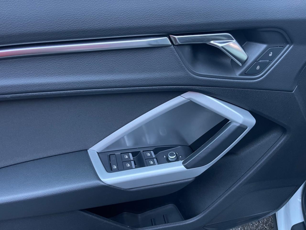 Audi Q3 35 TDI S tronic Business Advanced KM CERTIFICATI!