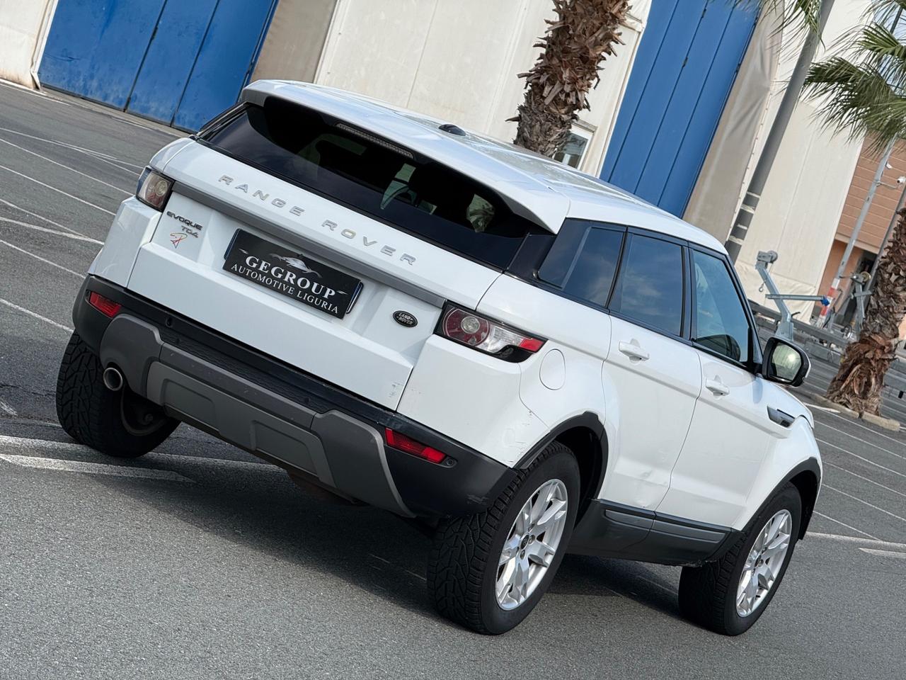 Land Rover Range Evoque 2.2 TD4 -150 Dynamic-PERMUTABILE