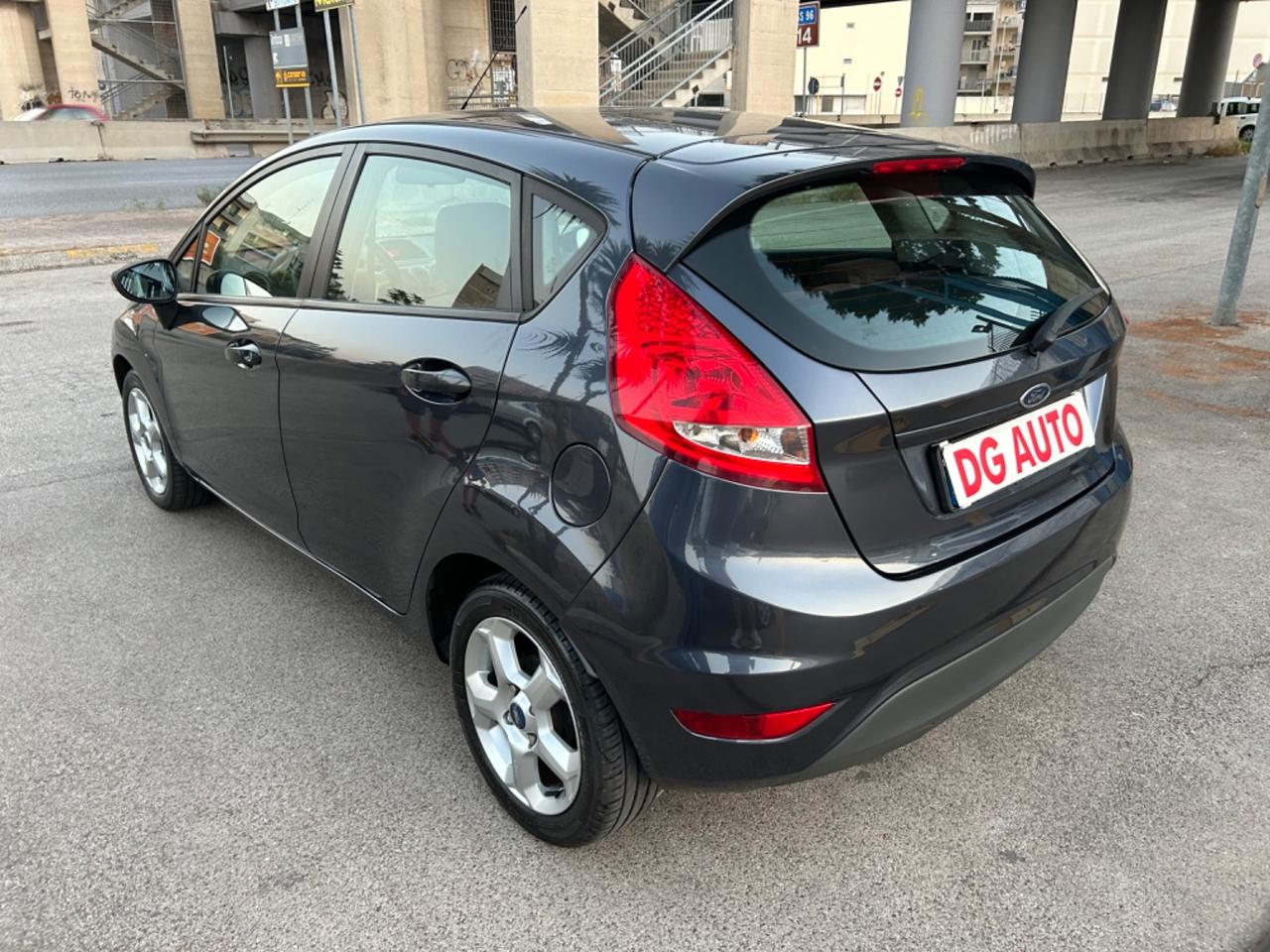 Ford Fiesta Titanium 1.4 TDCi 68 CV 2009