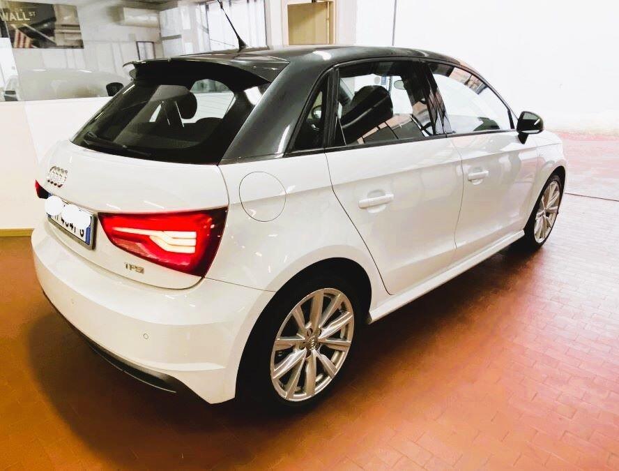 Audi A1 SPB 1.0 TFSI AUTOM. S-LINE NAVY OK NEOPATENTATI
