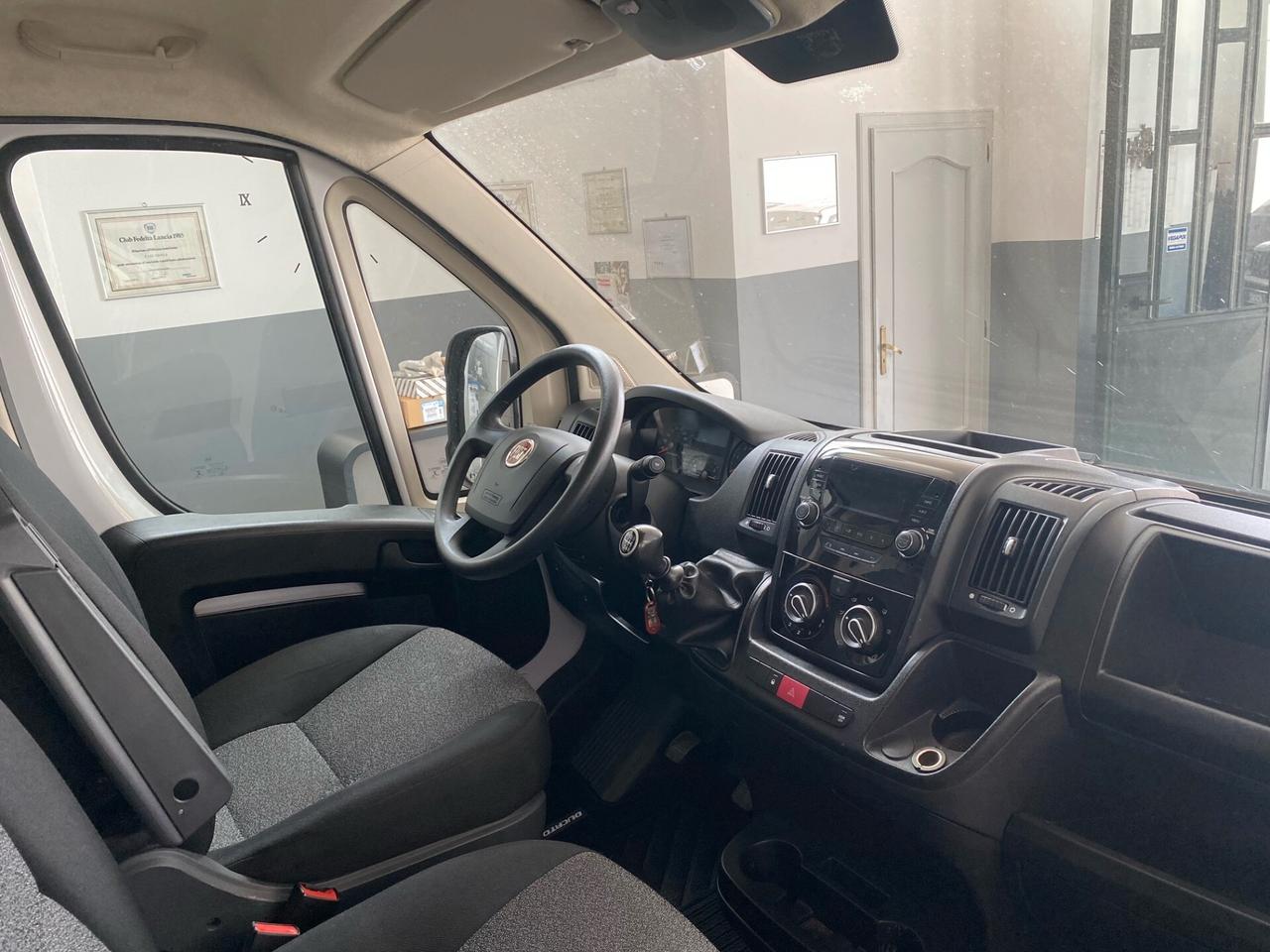VENDITA AUTOCARRO: €17.000 IVA