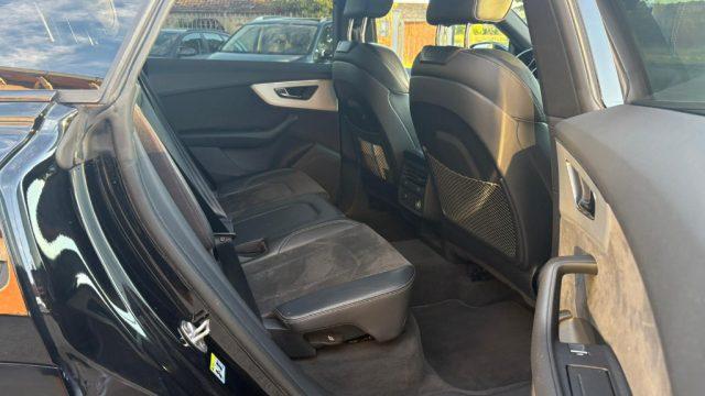 AUDI Q8 50 TDI 286 CV quattro tip Sport TETTO PANORAMA