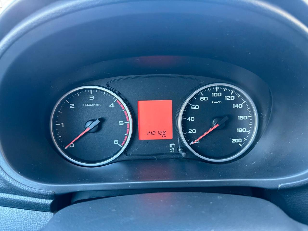 Mitsubishi L200 2.4 DI-D/154CV Double Cab Intense