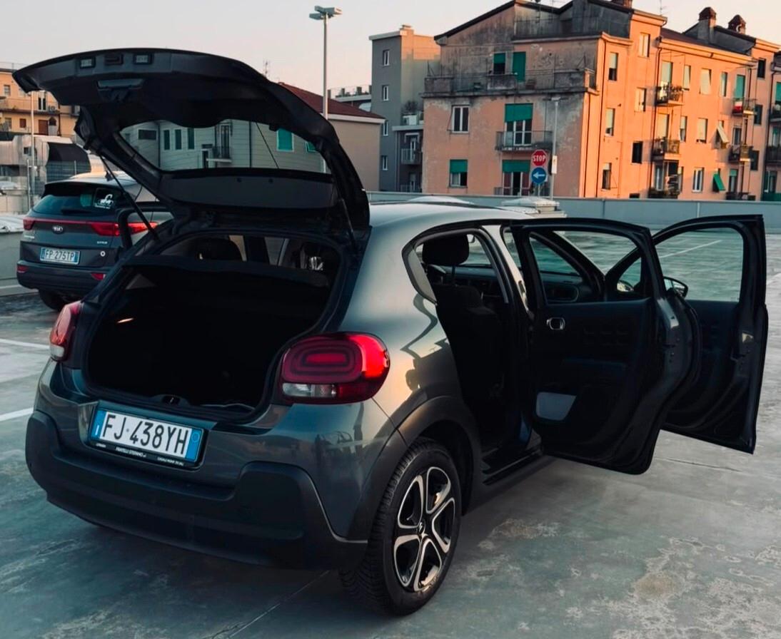 Citroen C3 PureTech 82 Shine GUIDABILE DA NEOPATENTATI