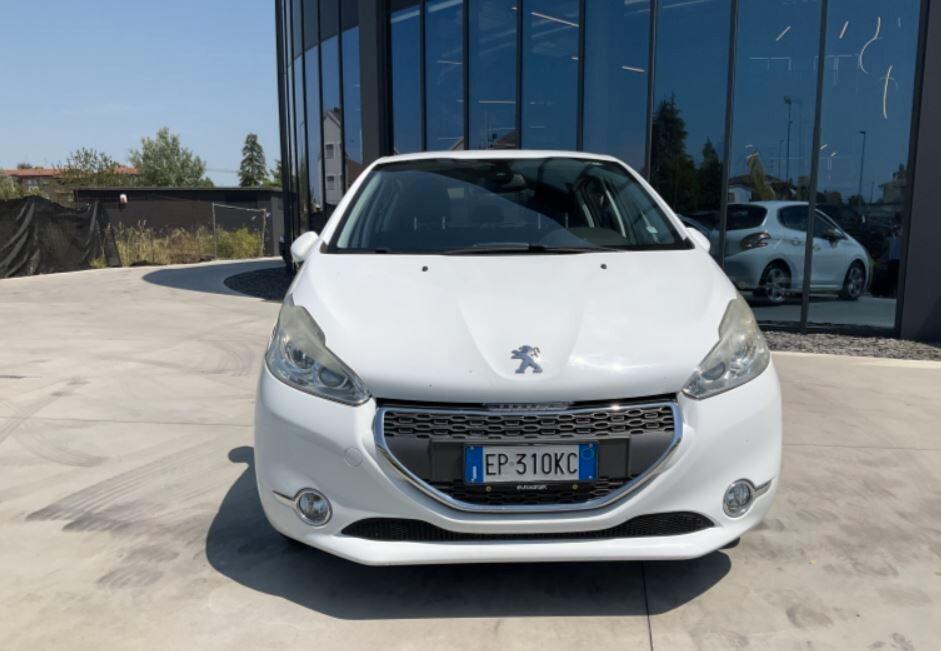 Peugeot 208 1.2 VTi 82 CV 5 porte Allure