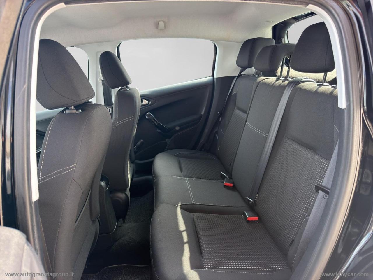 PEUGEOT 208 PureTech 82 5p. GPL Allure PERFETTA BLACK EDITION