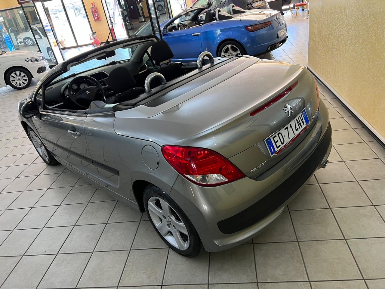 Peugeot 207 1.6 8V HDi 112CV CC Tecno