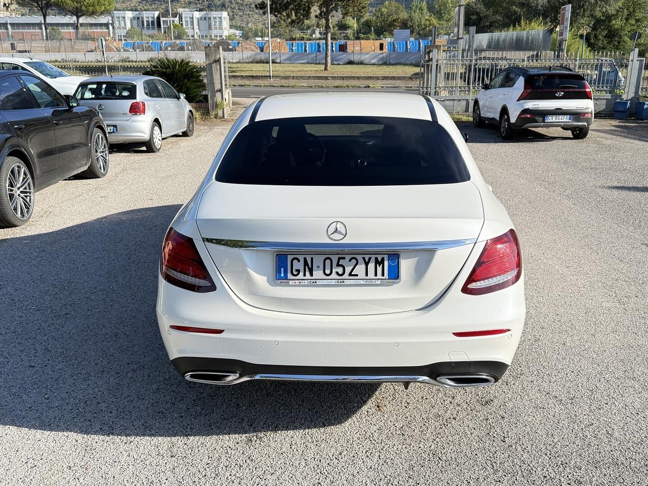 MERCEDES BENZ E 200 BERLINA BUSINESS SPORT STYLE