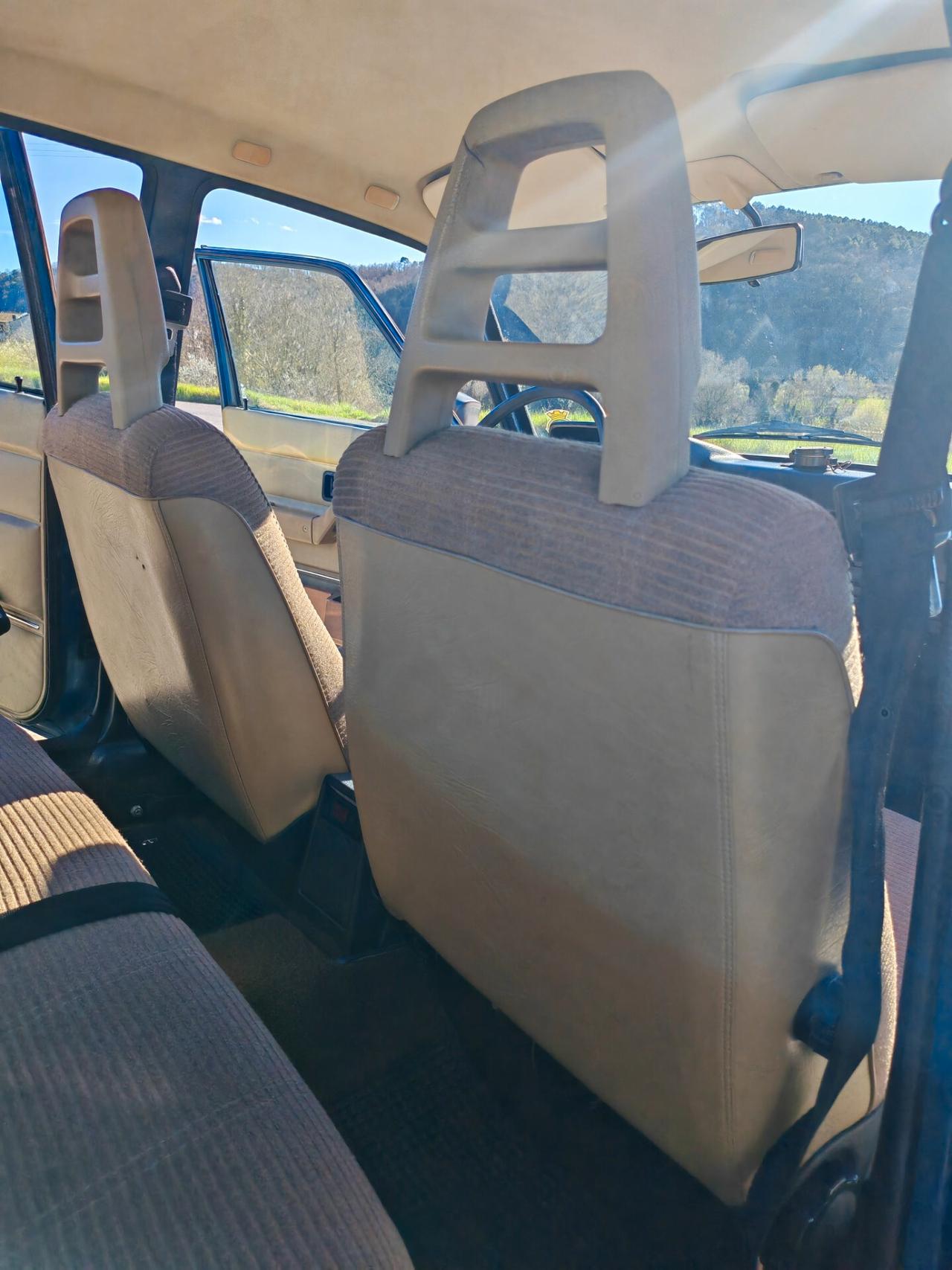 Volvo 244 DL