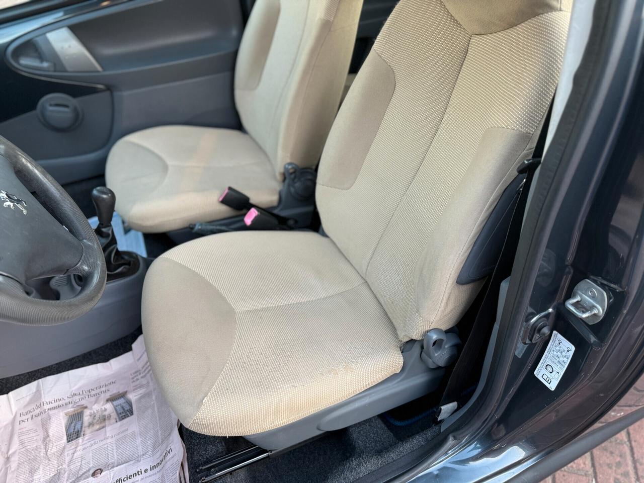 Peugeot 107 1.0 68CV 3p. Sweet Years neopatentati,ottime condizioni