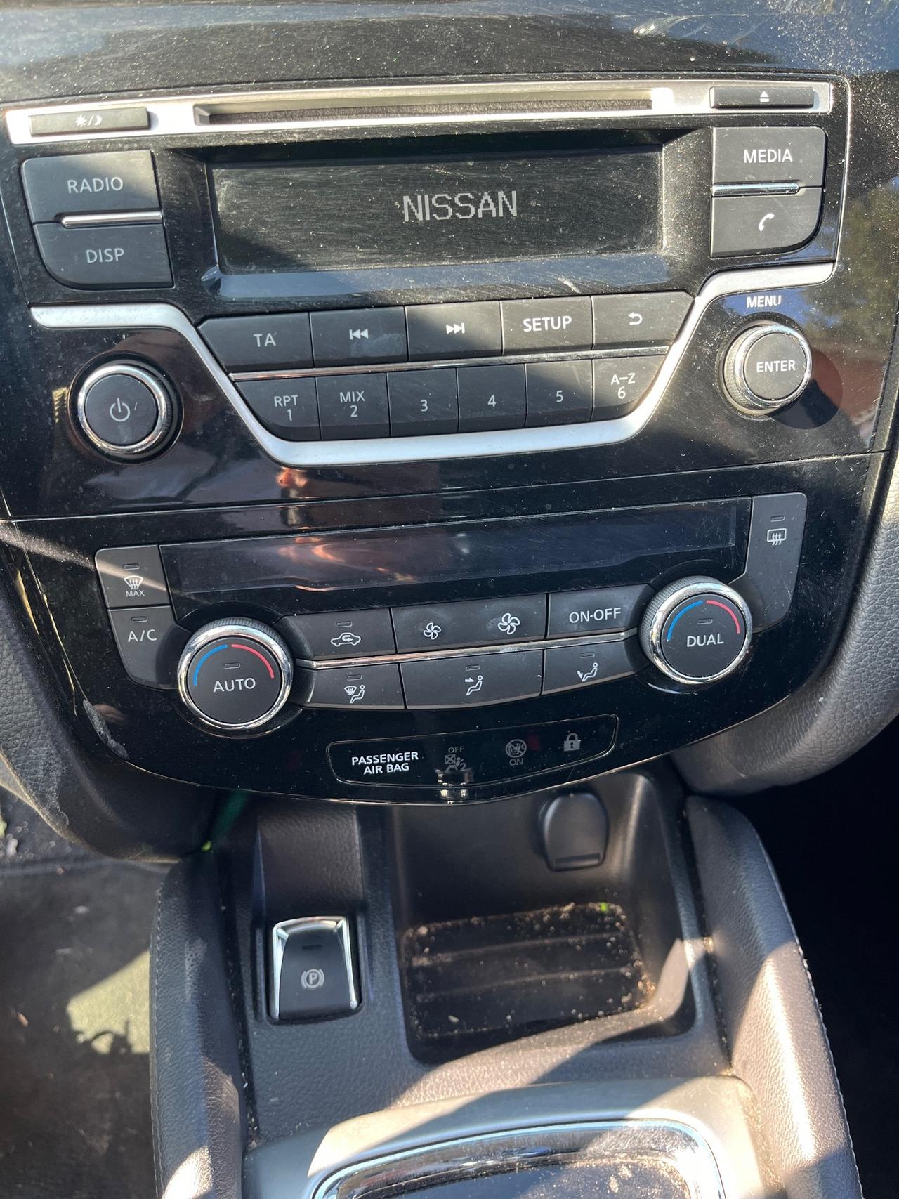 Nissan Qashqai 1.6 dCi AUTOMATICO INCIDENTATO