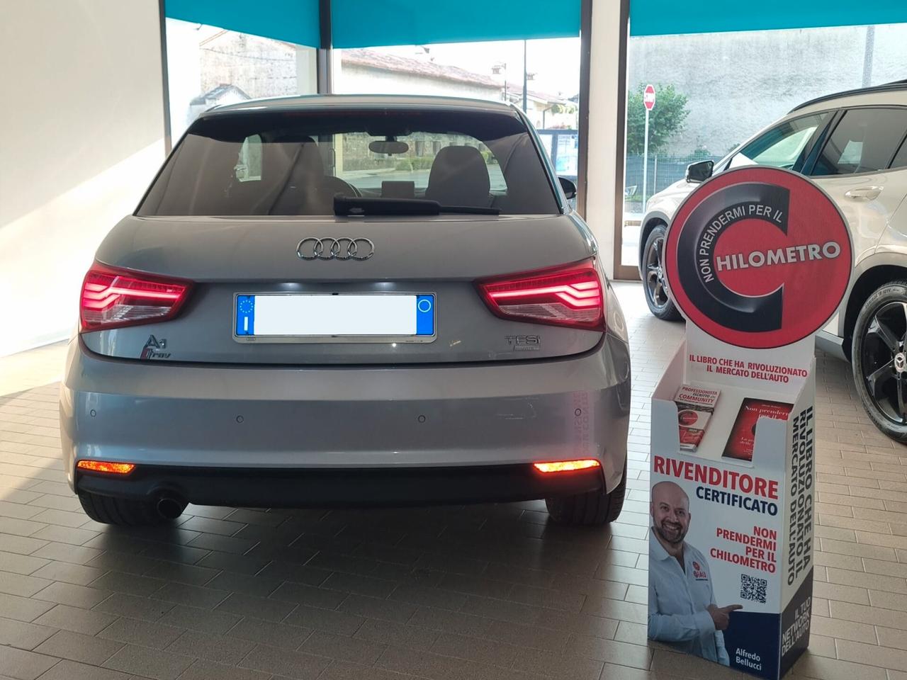 Audi A1 1.0 tfsi Ultra Admired 82cv OK NEOPATENTATI!!!