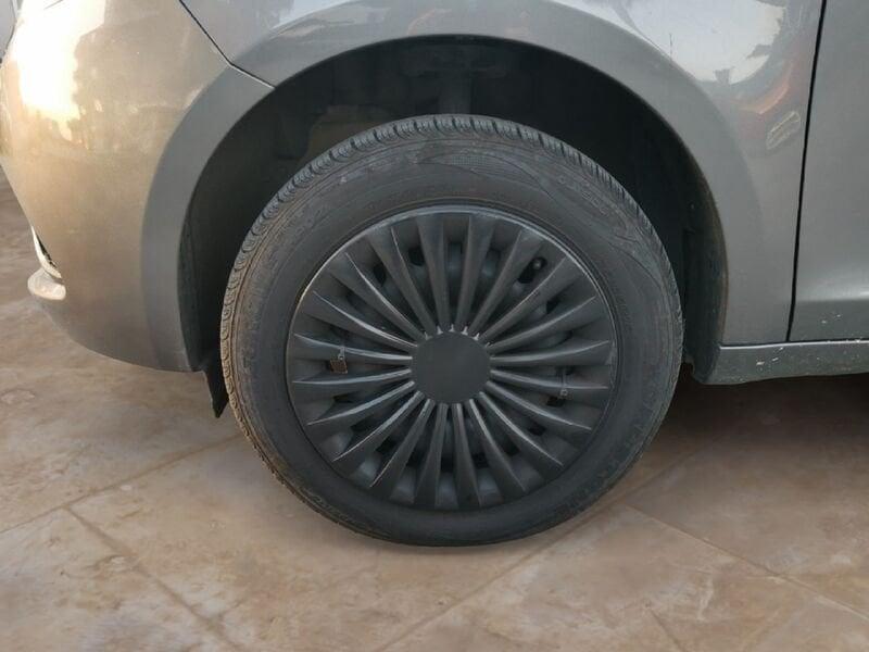 Lancia Ypsilon Ypsilon 0.9 TwinAir 5 porte Metano Ecochic Elefantino Blu