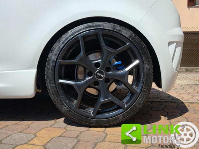 OPEL Corsa 1.6i 16V OPC 192 CV
