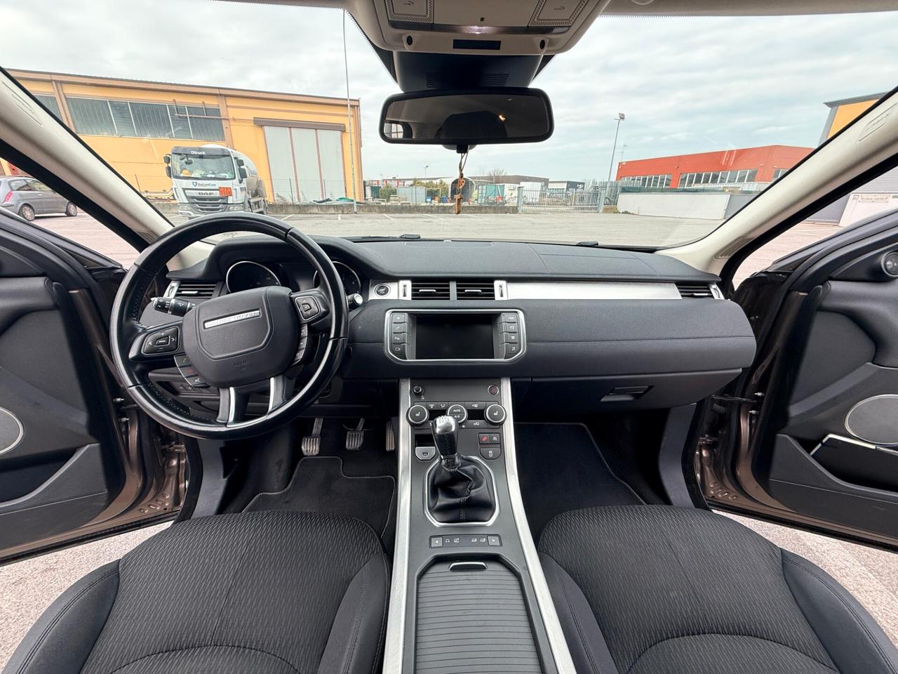 Land Rover Range Evoque 2.0 TD4 180 CV 5p. Pure