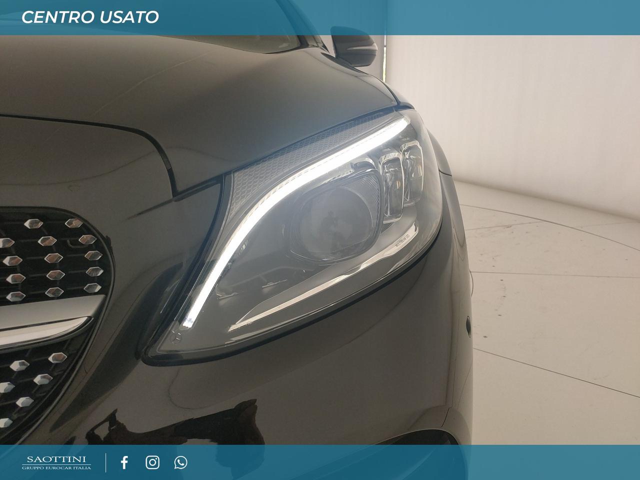 Coupe 220 d Premium Auto