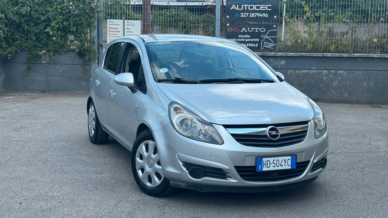 Opel Corsa 1.2 5 porte Sport