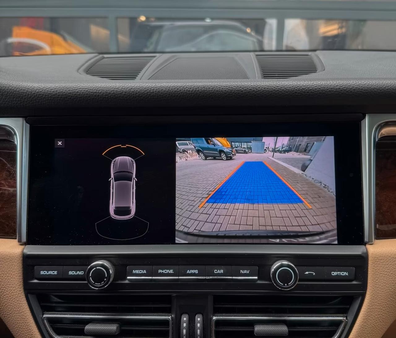 Porsche Macan 2.0 AUTO-NAVI-TETTO