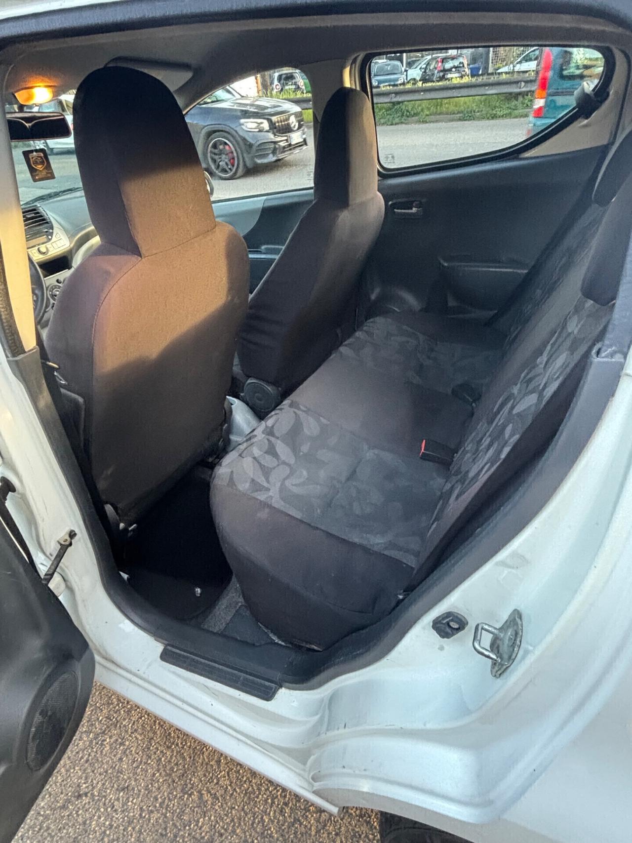 Suzuki Alto 1.0 L