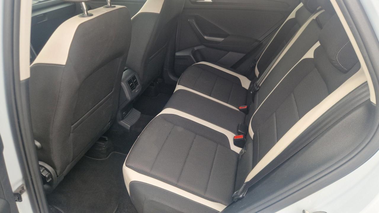 Volkswagen T-Roc 2.0 TDI SCR 150 CV DSG Advanced BMT SPORT