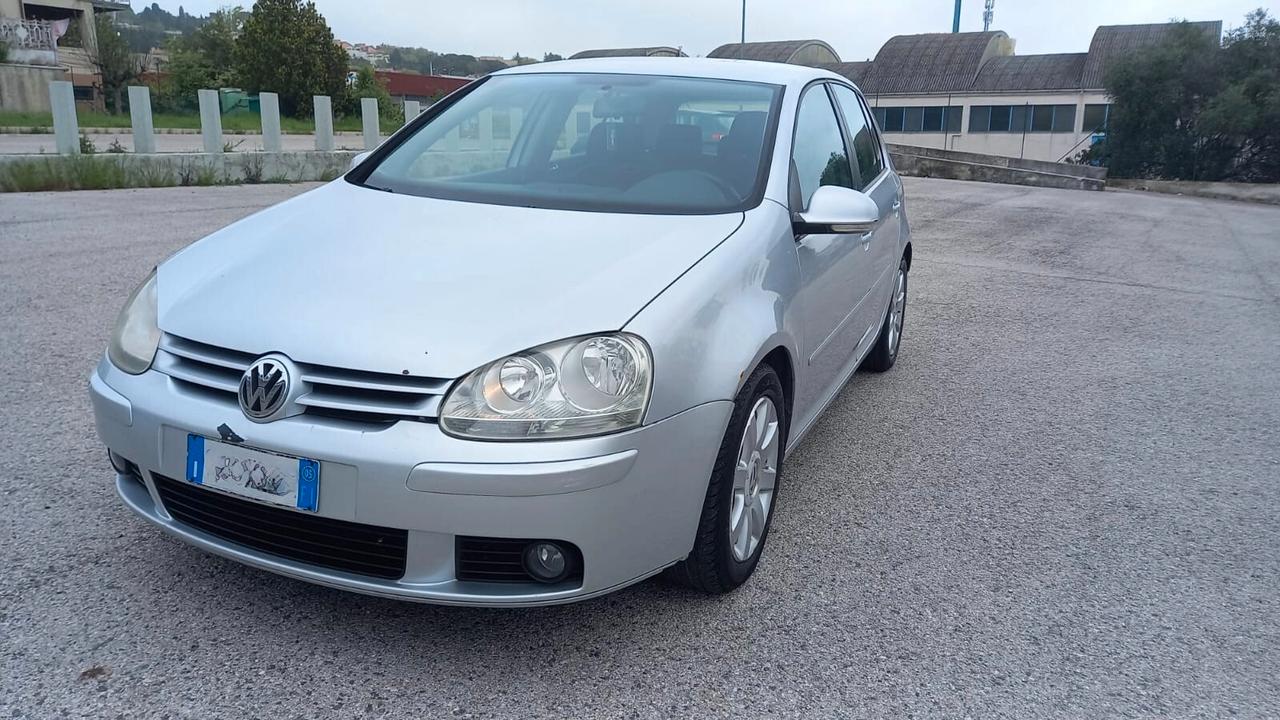 Volkswagen Golf 1.9 TDI 5p. Sportline