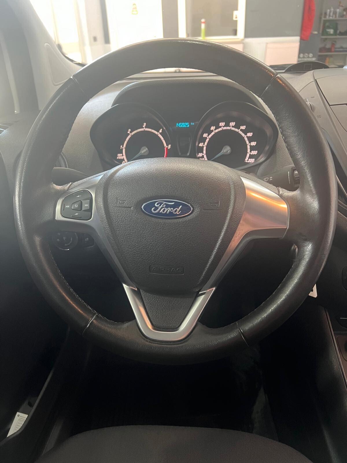 Ford Transit Courier 1.5 tdci 75 cv