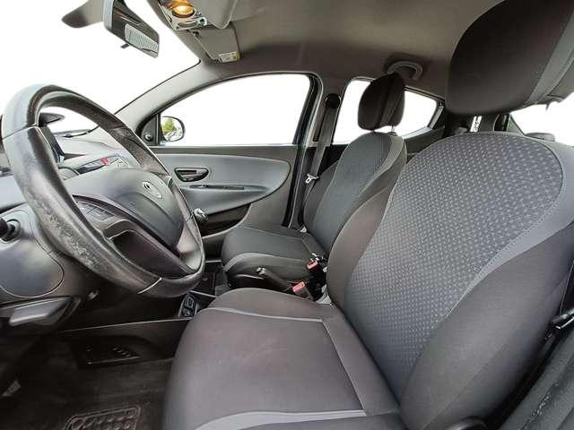 Lancia Ypsilon 1.2 Silver 69cv