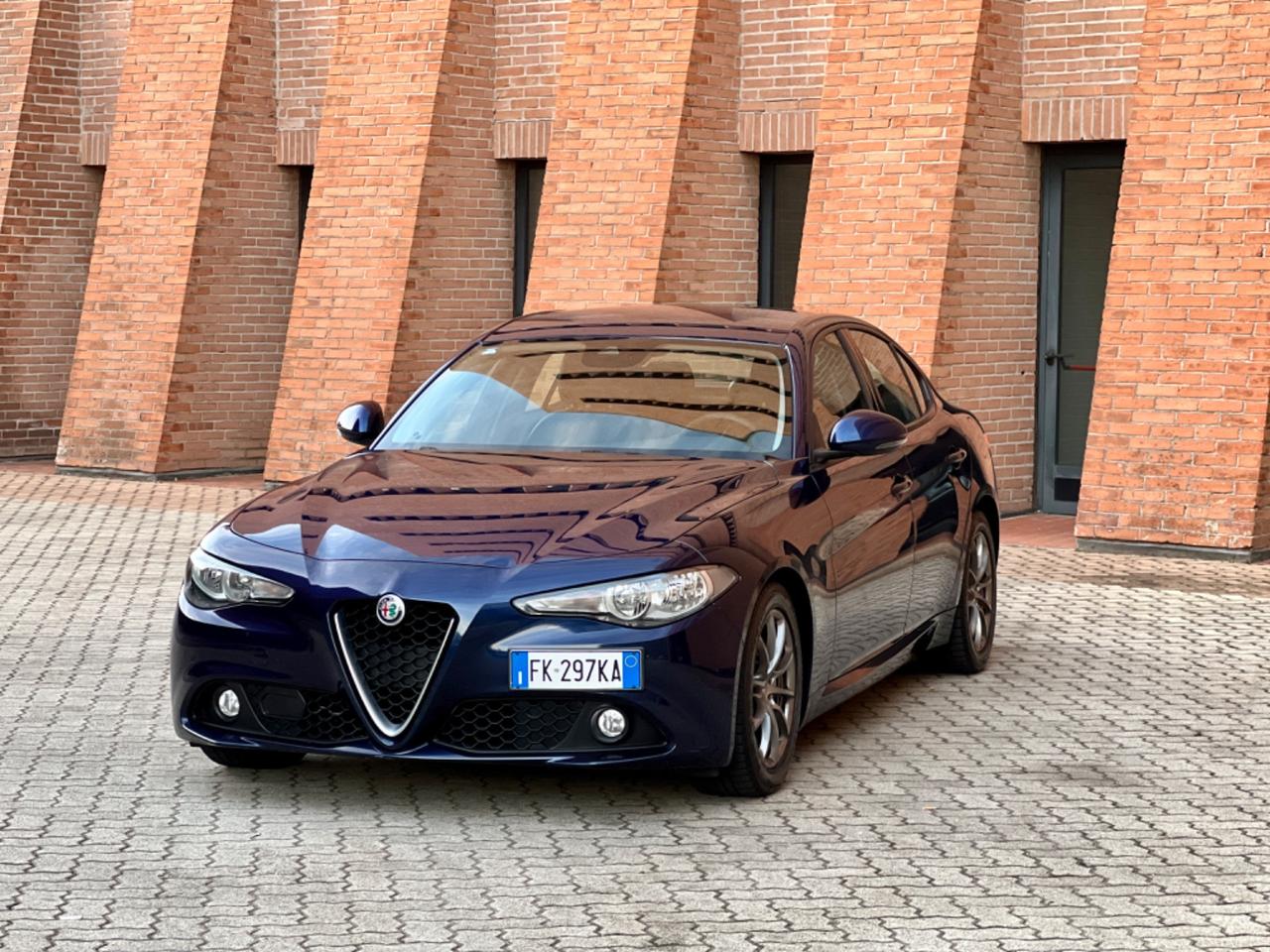 Alfa Romeo Giulia 2.2 Turbodiesel 150 CV Business Launch Edition