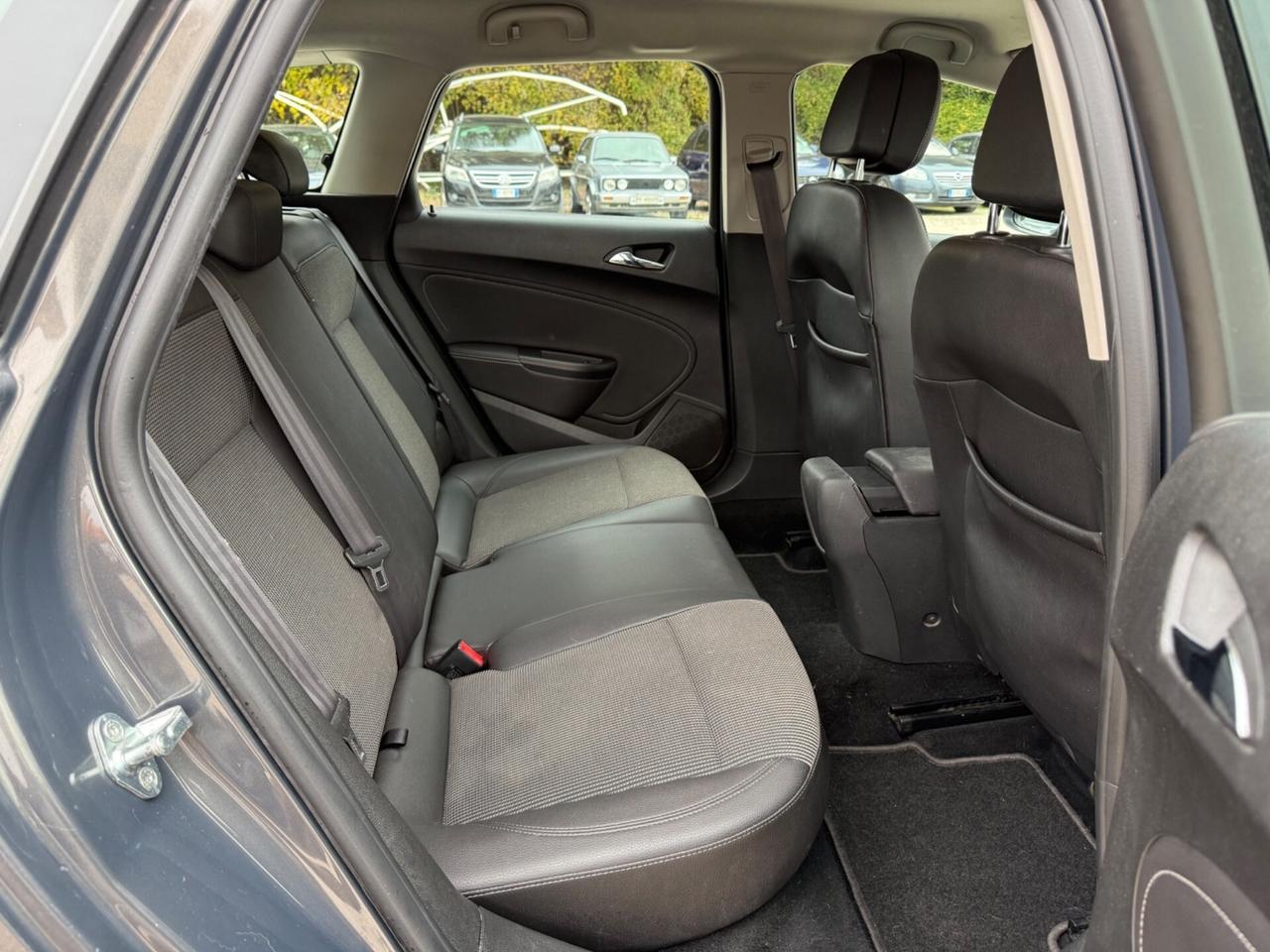 Opel Astra 1.7 CDTI 130CV 5 porte Cosmo