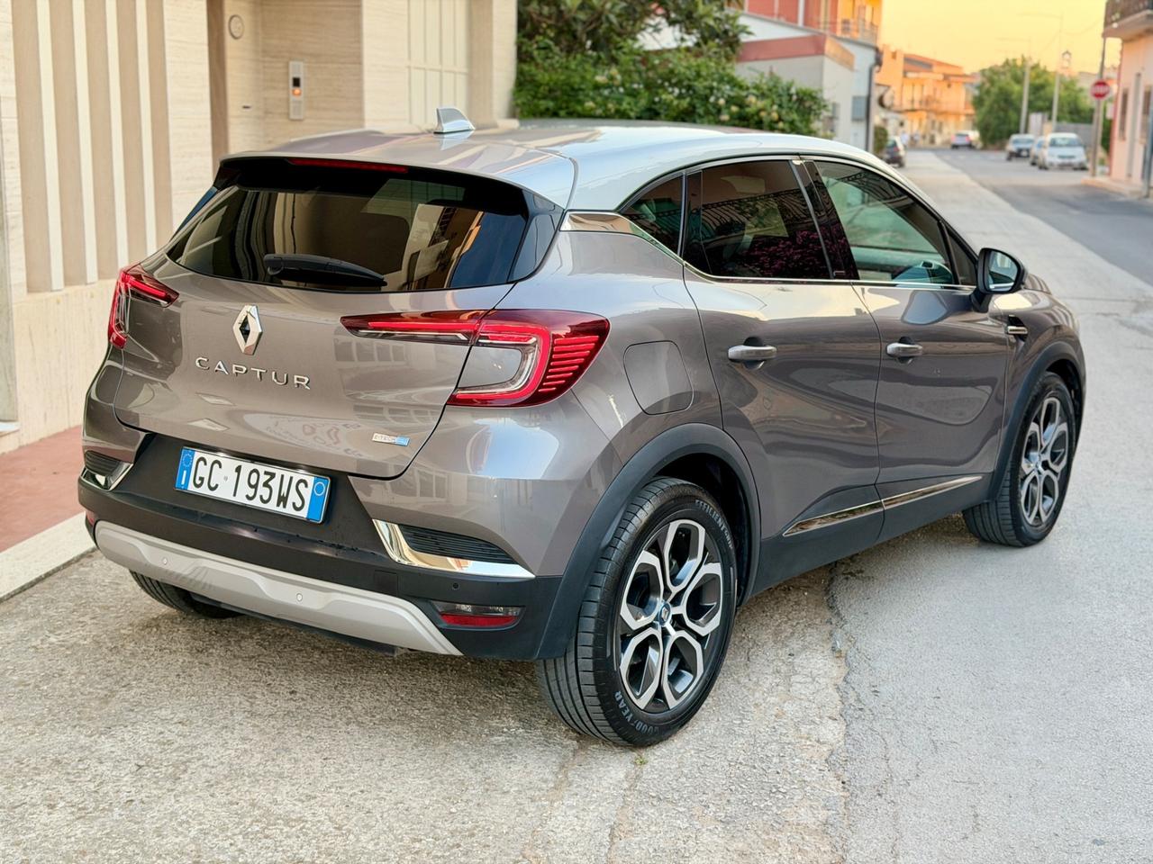 Renault Plug-in Hybrid E-Tech 160 CV Intens