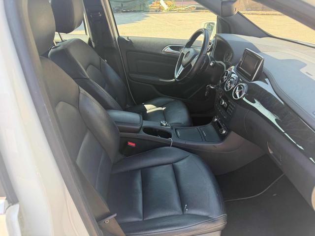 MERCEDES-BENZ B 180 BlueEFFICIENCY Premium senza nessun lavoro da fare