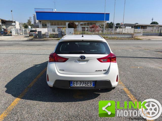 TOYOTA Auris 1.8 Hybrid Lounge