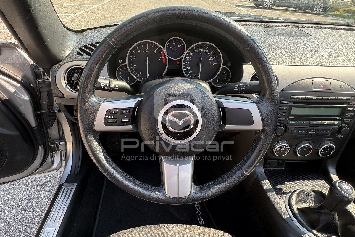 MAZDA MX-5 Roadster 1.8L Fire