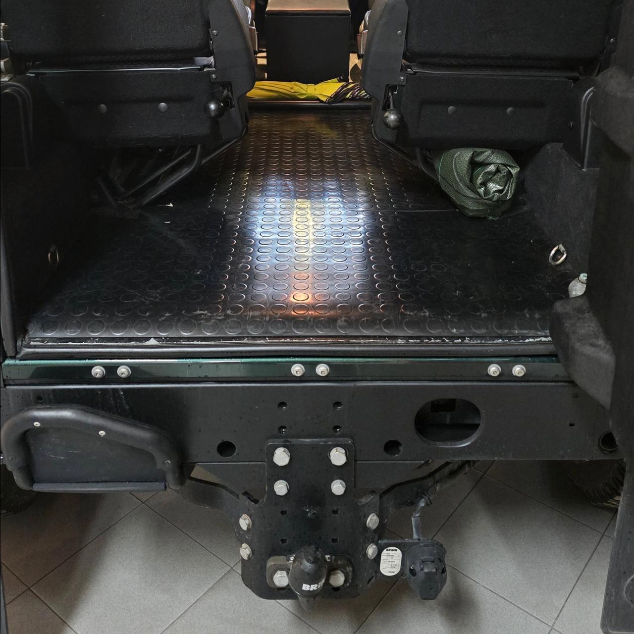 Land Rover Defender 90 2.2 TD4 122cv - CONDIZIONI DA VETRINA