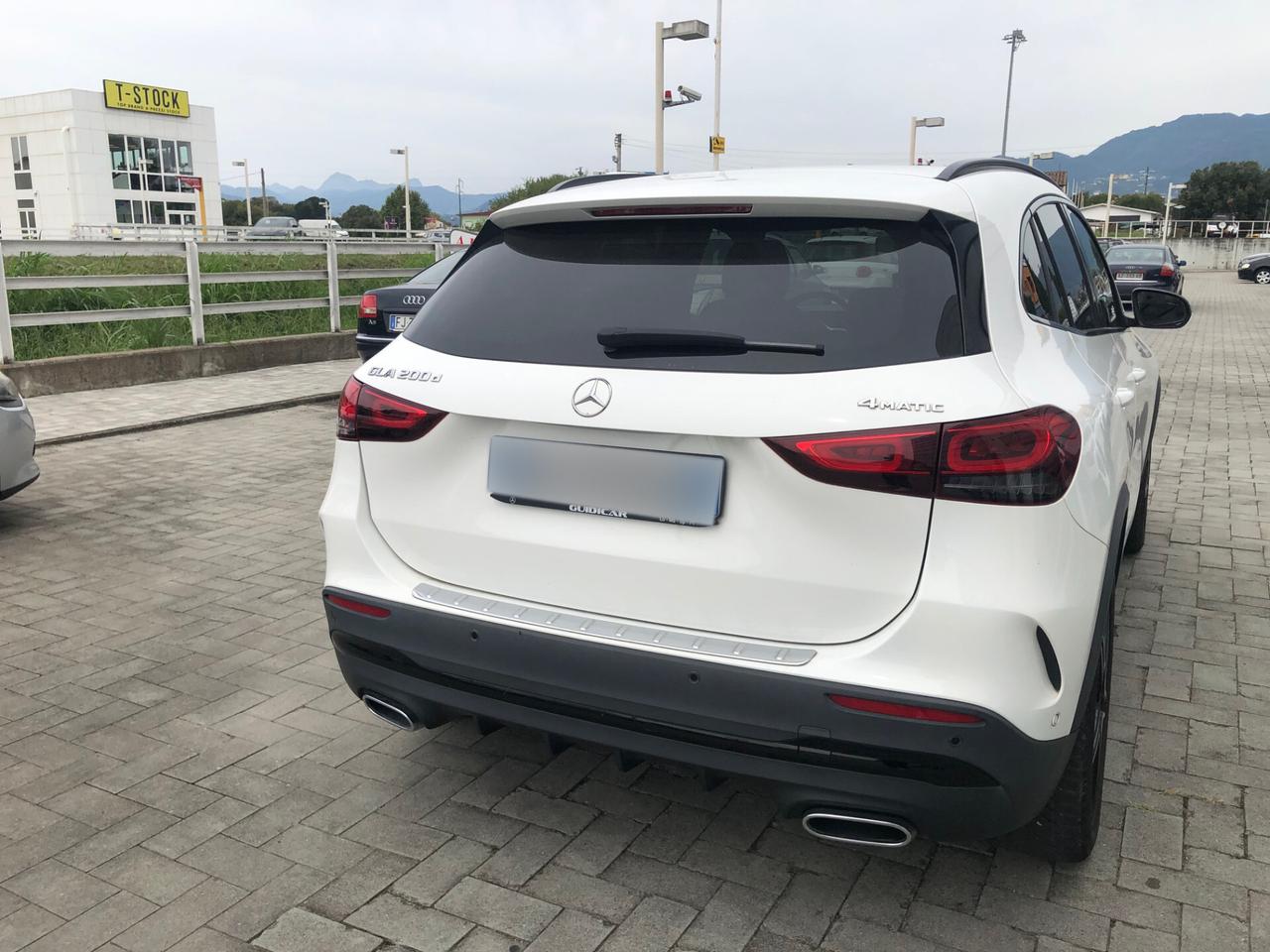 Mercedes-benz GLA 200 Automatic 4Matic Premium