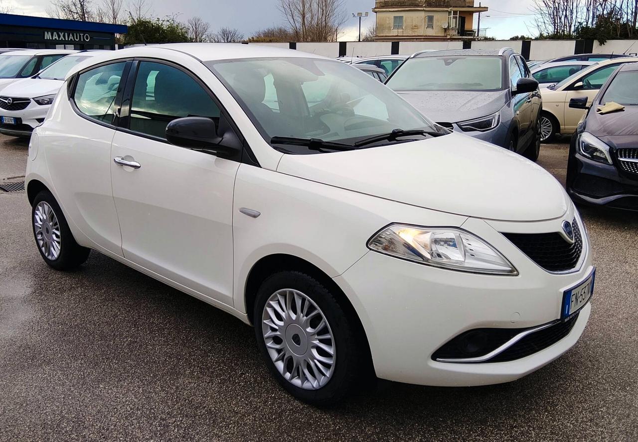 Lancia Ypsilon 1.2 2018 90K KM!