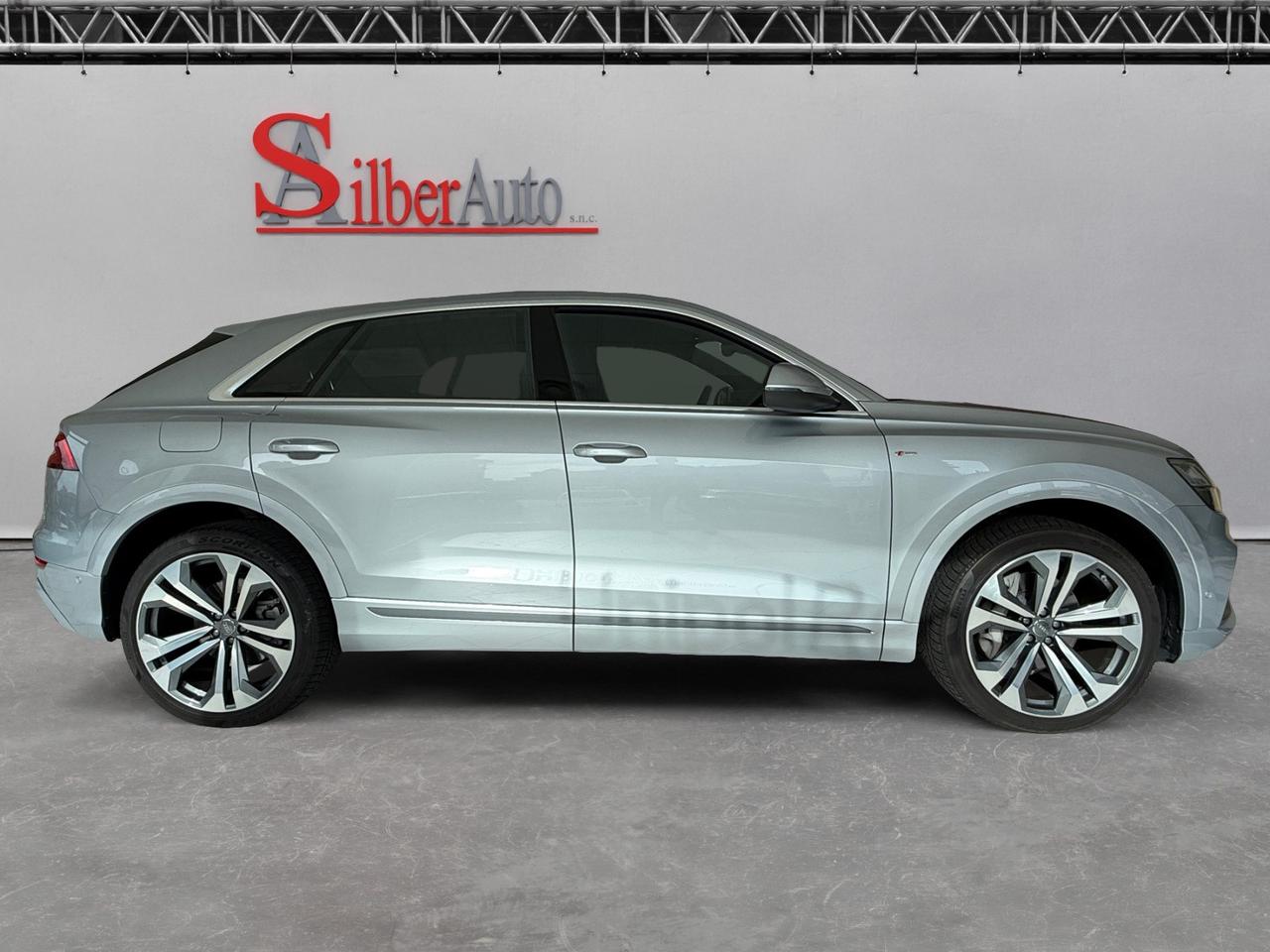 Audi Q8 55 3.0 TFSI MHEV Sport S-LINE Quattro Tiptronic"FARI MATRIX"