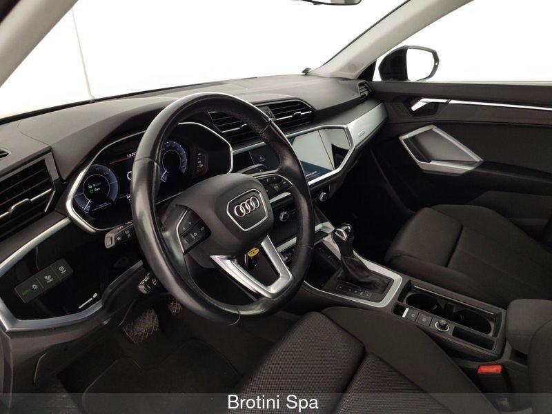 Audi Q3 Q3 45 TFSI e S tronic S line edition