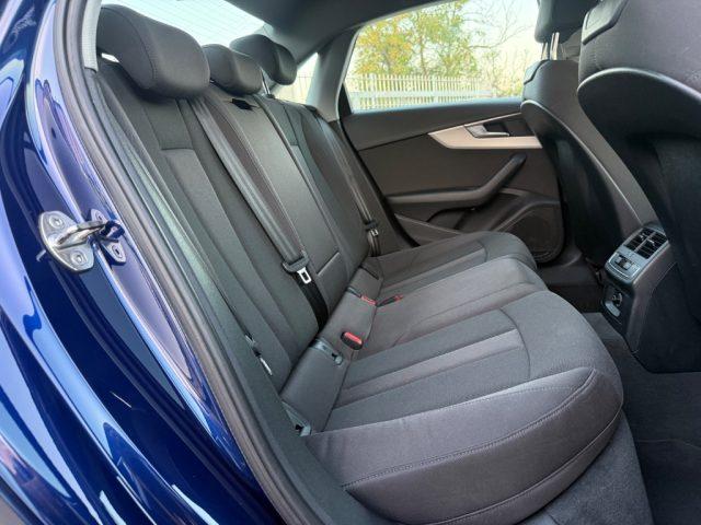 AUDI A4 S tronic S line GARANZIA