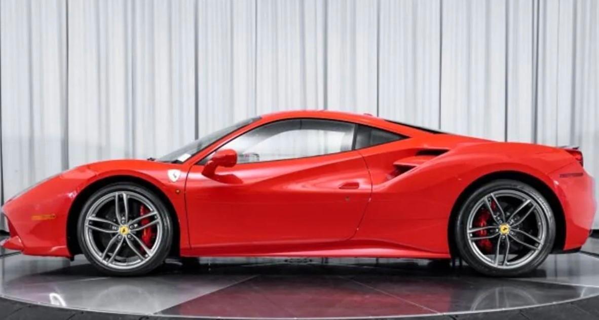 Ferrari 488 Ferrari 488 Coupe' - Noleggio Lungo Termine - Leasing all Inclusive